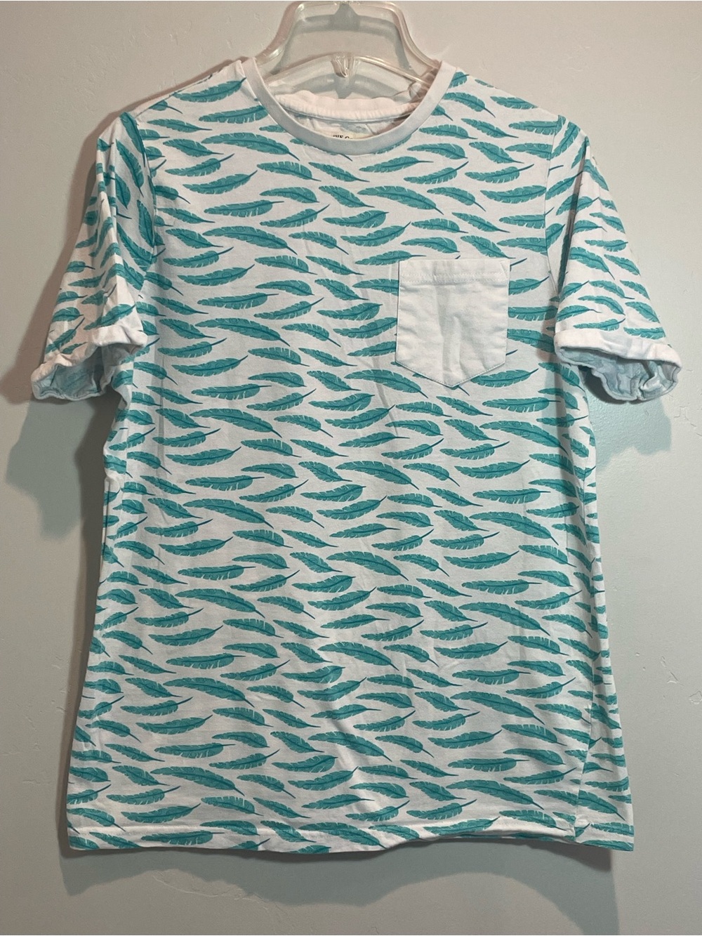 Women's Feather-Print Pocket Tee - Teal White